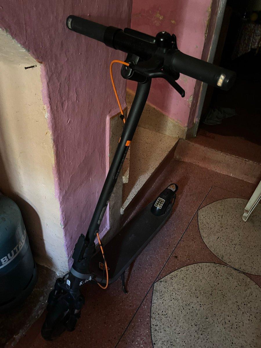Ninebot e2 plus khasrla motor mazala n9ia 25 vitess 25 autonomie bcharjora, 2/3